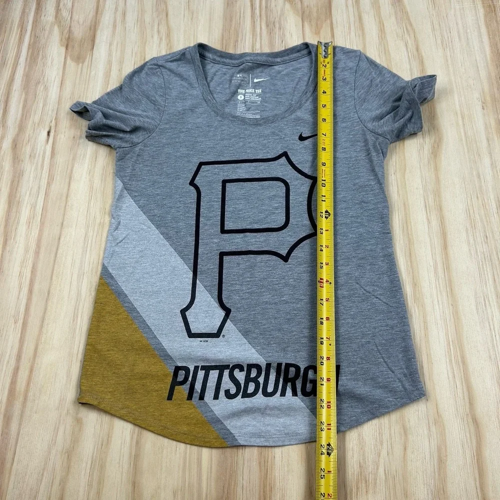Pittsburgh Pirates Nike The Nike Tee Short Sleeve Women's Small Breathable